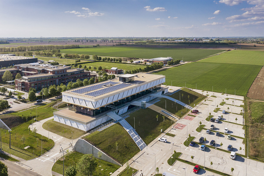 Airvent légtechnikai rendszerek a Debreceni Innovációs Központban