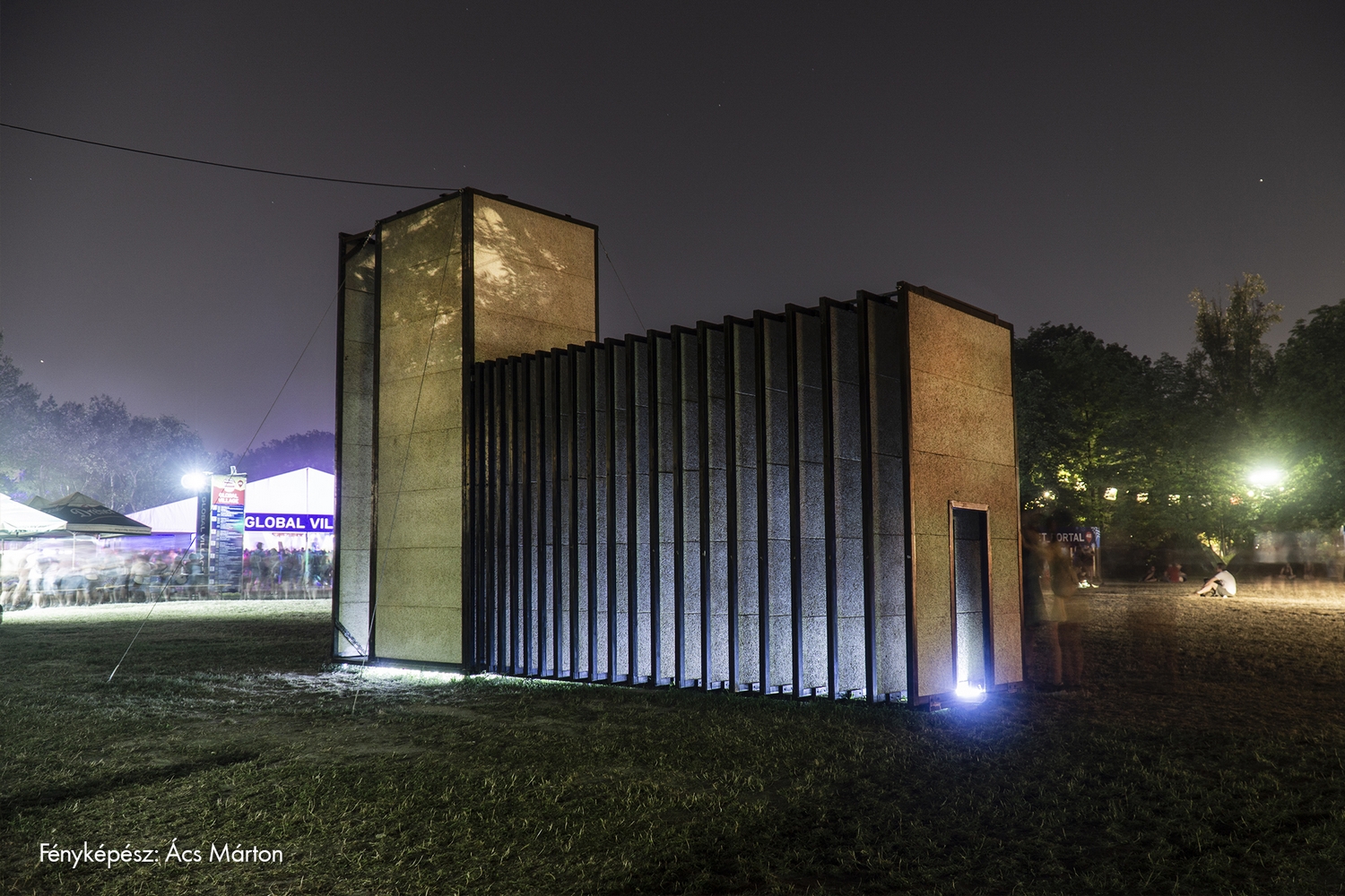 Speace szakrális tér installáció Heraklith fagyapot lapokból, fotó: Ács Márton