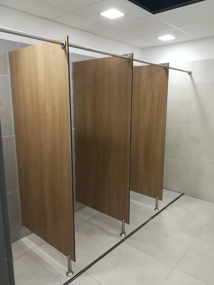 SVM típusú zuhanyválaszfal - kompaktlapos kivitel
