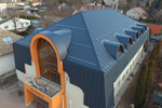 Lindab SRP Click tetőburkolatot kapott a balatonboglári városháza