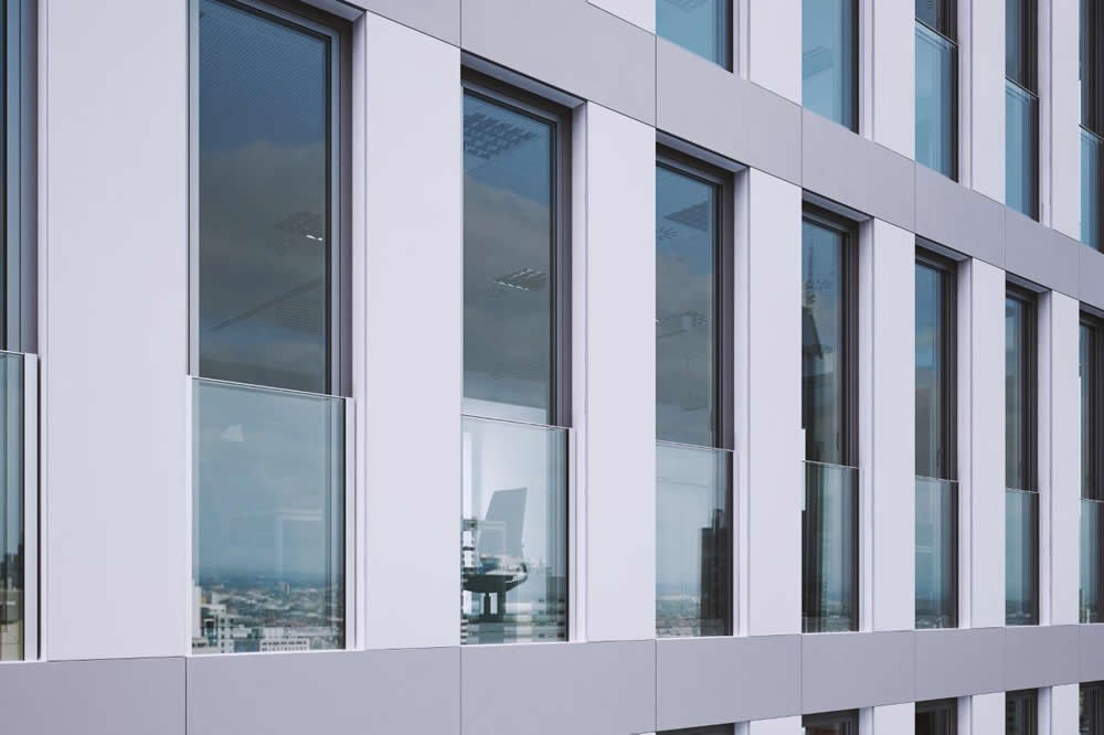 MB-GLASS BARRIER francia erkély üvegkorlát