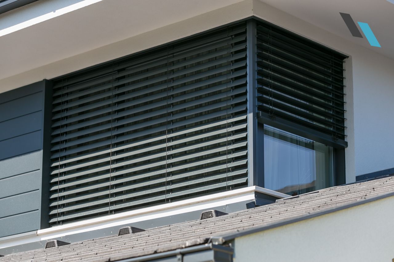 Pest megye magánház - Alumark S-Kompakt öntartó zsaluzia