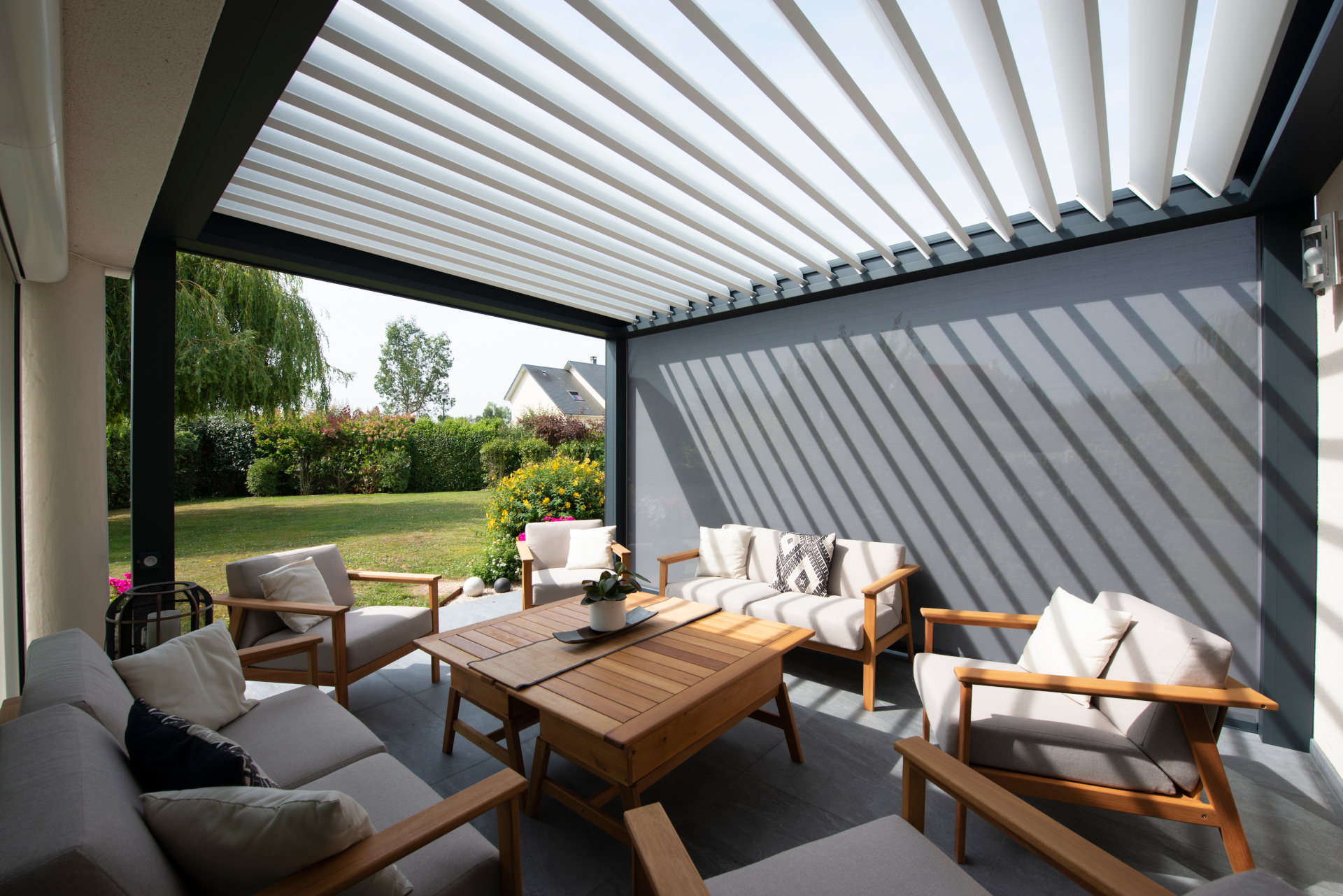 Brustor B200 és B200 XL pergola