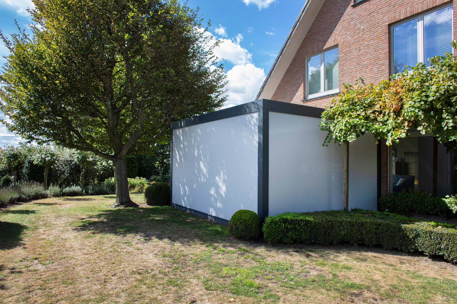 Brustor B250 XL pergola