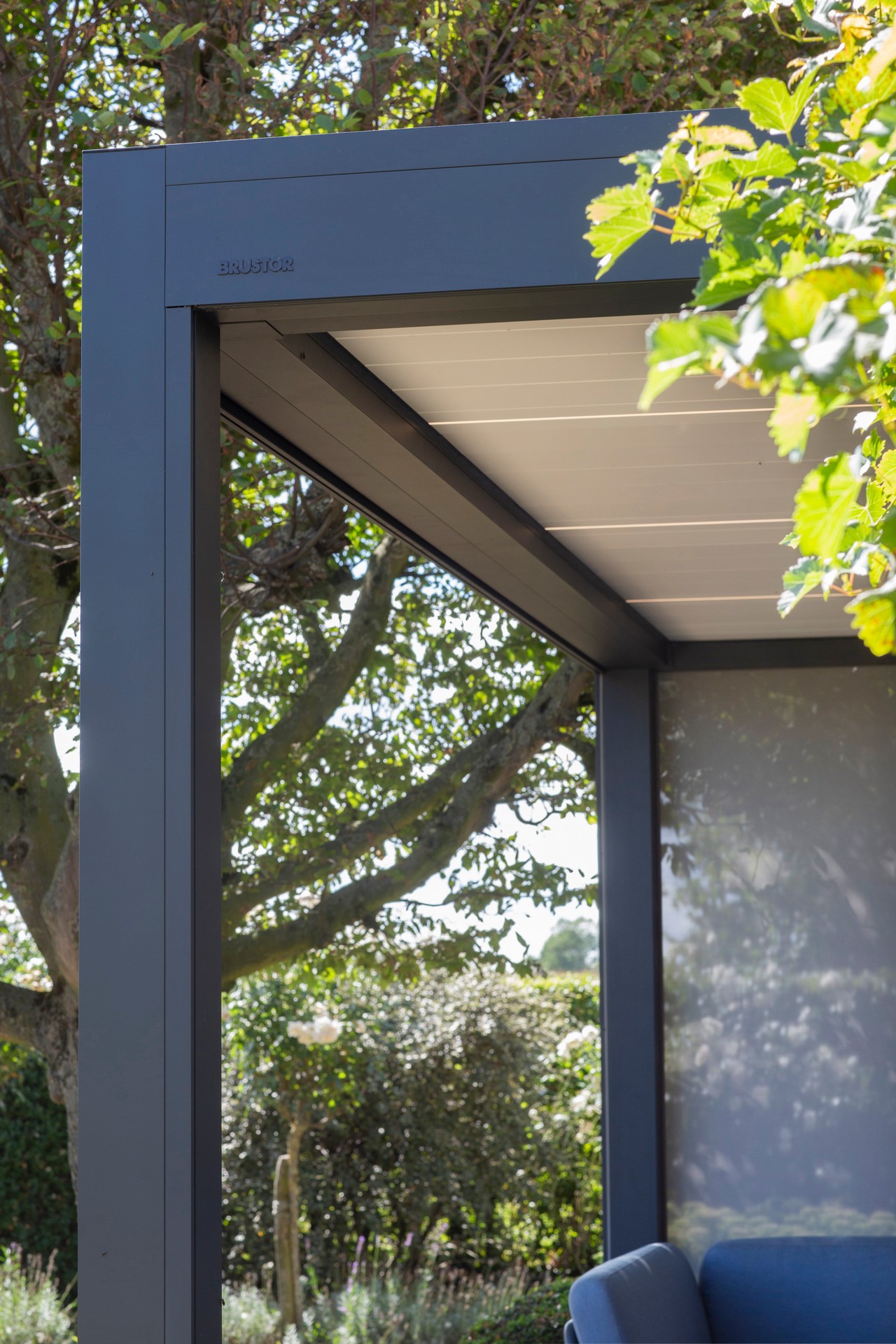 Brustor B250 XL pergola