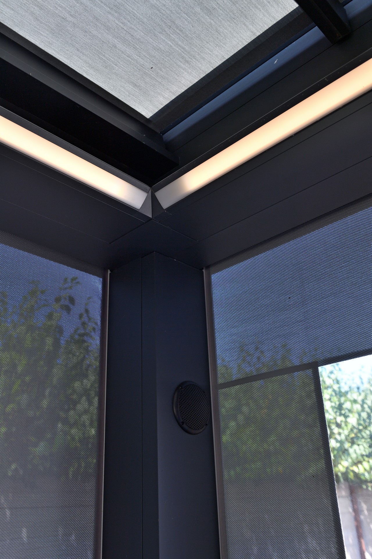 Brustor B300 pergola