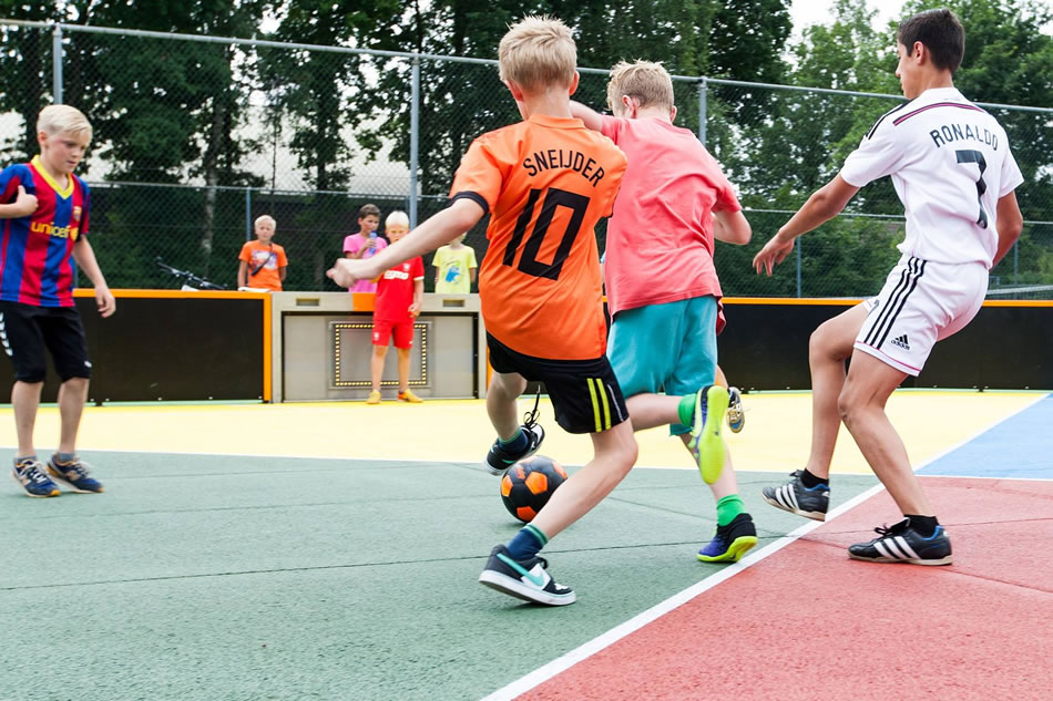 Yalp Toro interaktív kültéri fejlesztő játékok