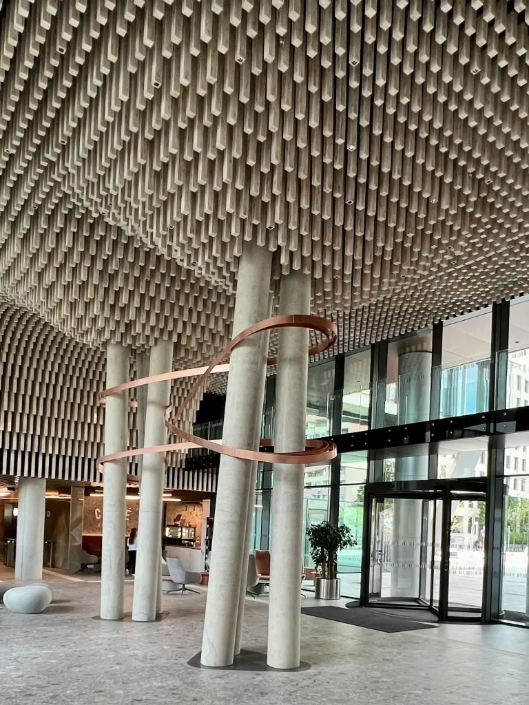 Integra Drop pálcás álmennyezet a Corvin 7 Innovation Campus irodaházban