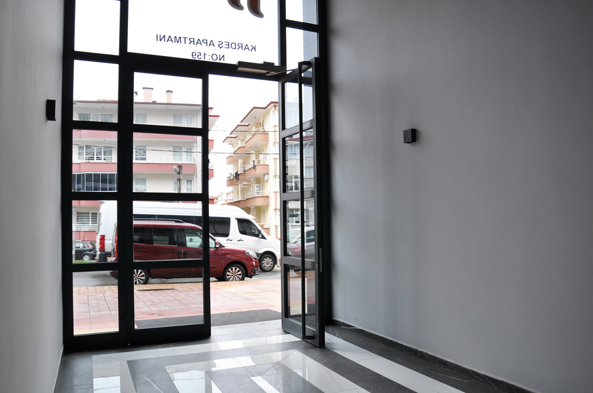 record DFA 127 ajtónyitó automatikák