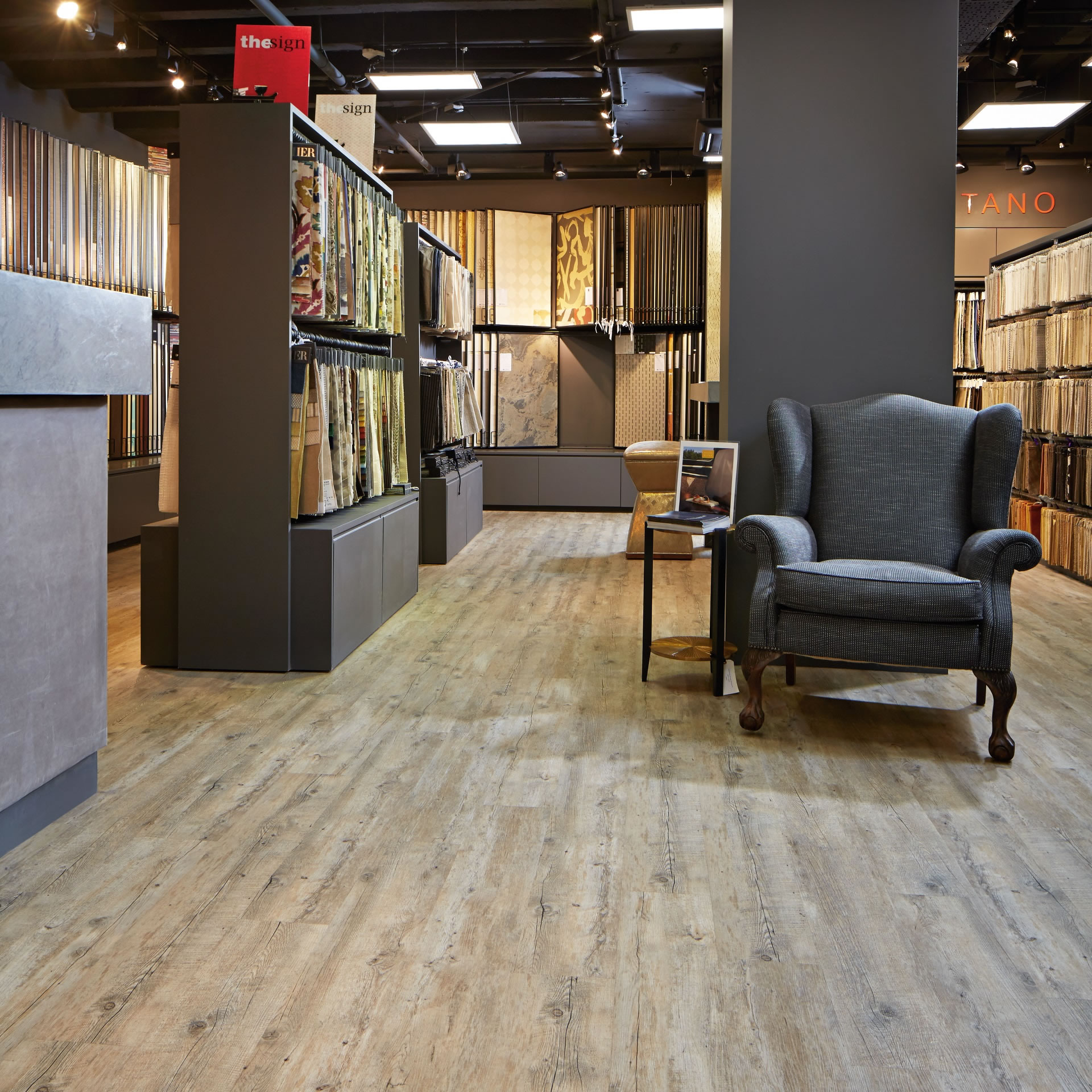 Designflooring LVT burkolatok - Vangogh Gluedown Distressed Oak