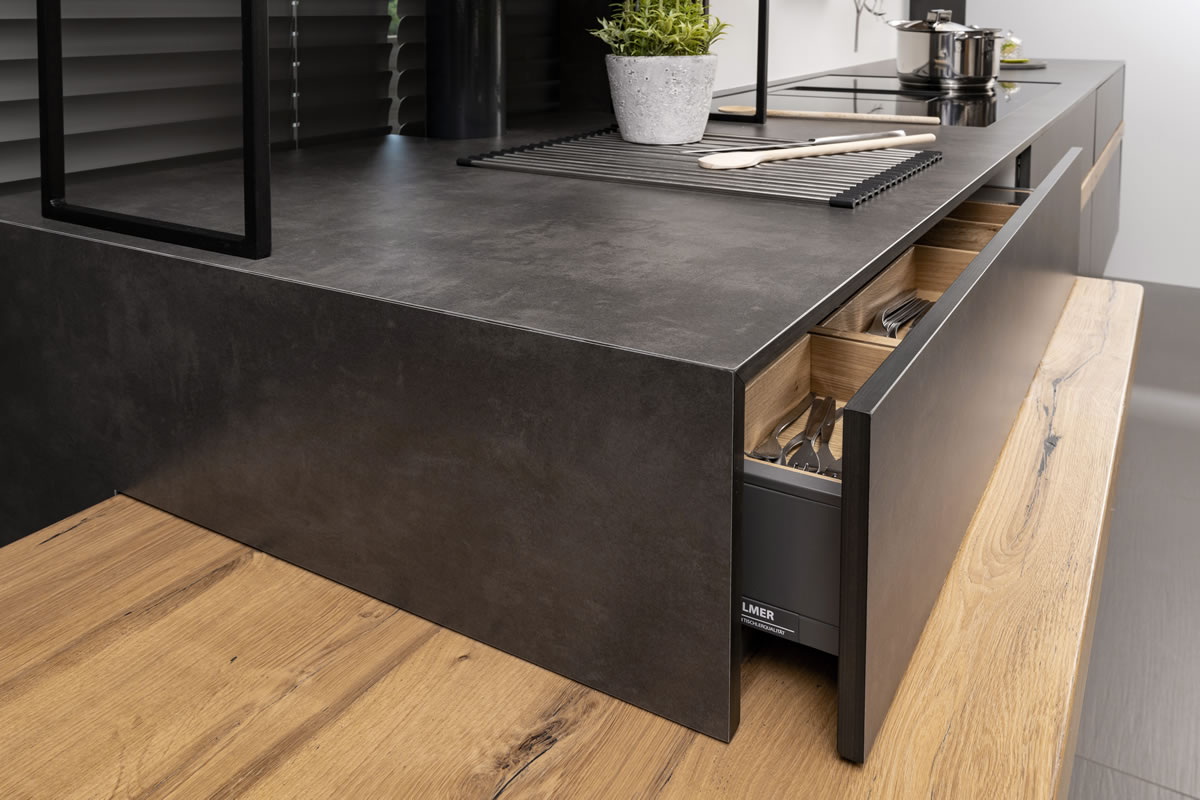 Fundermax Star Favorit laminált forgácslapok