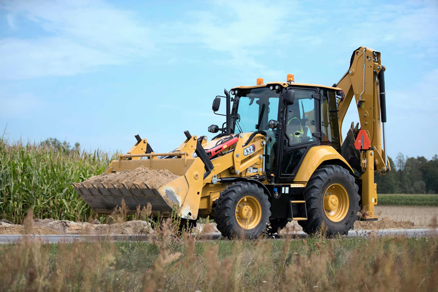 Caterpillar árokásó-rakodó gépcsalád