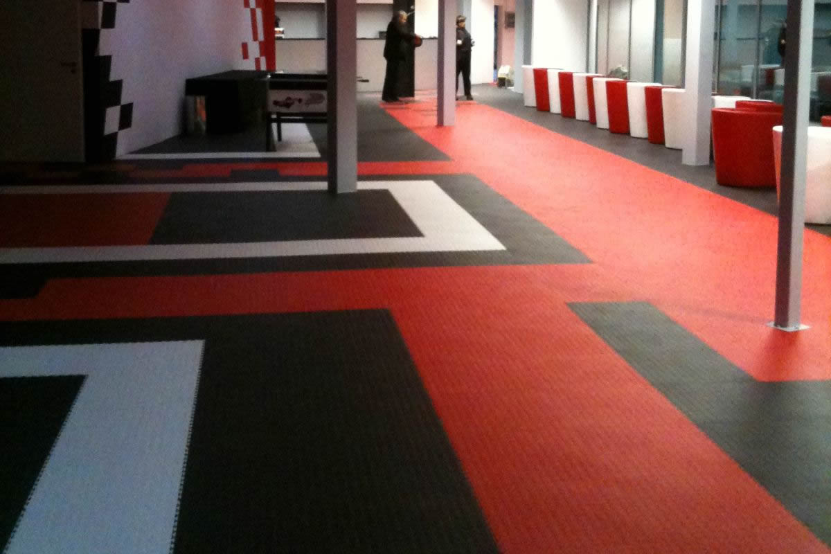 R-Tile modul PVC burkolatok - kereskedelmi padlórendszer