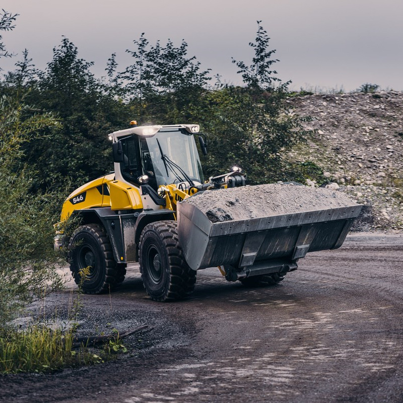 Liebherr L 546 homlokrakodó