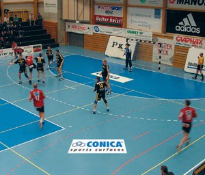 Conica beltéri sportburkolatok
