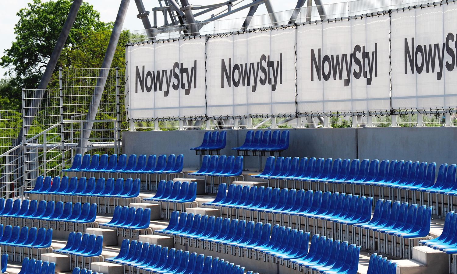Forum by Nowy Styl Omega nézőtéri ülések