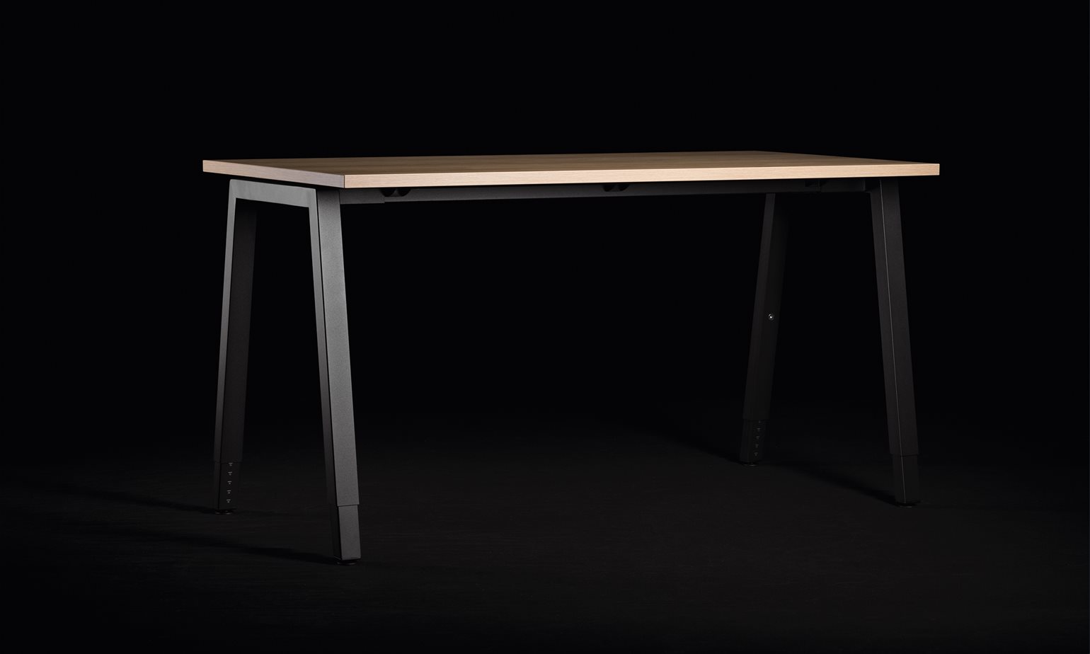 Nowy Styl CS5040 munkaasztalok