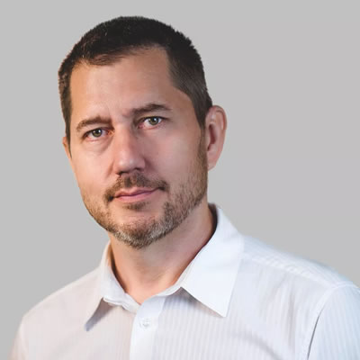 Szentes László