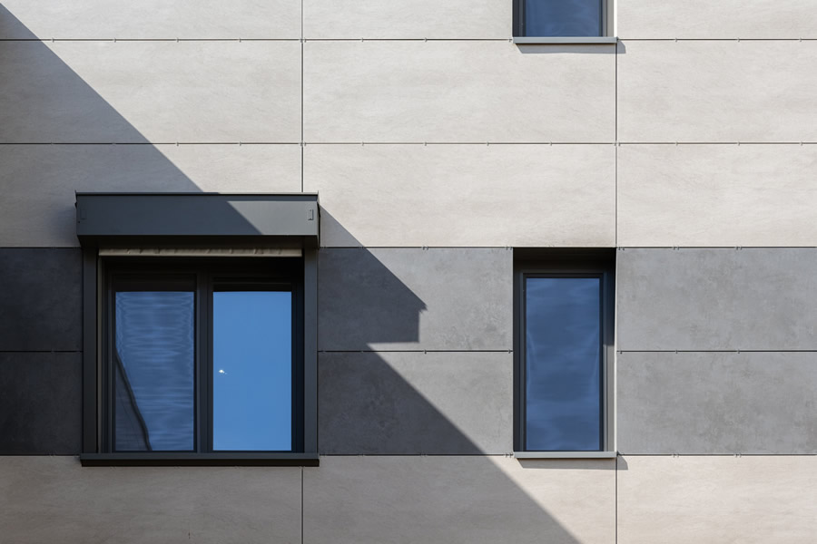 A Szent György Kórház új épülettömbjének homlokzatát Grespania Coverlam burkolat díszíti