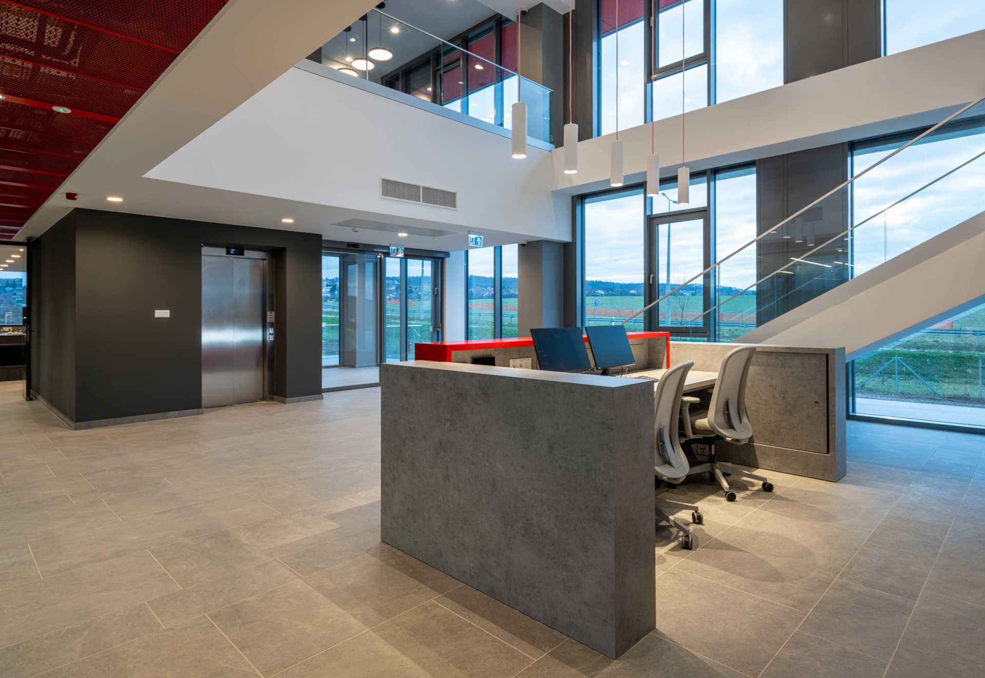 Decor Floor modulyss, Objectflor, Mirage és Capri burkolatok az új Würth székházban
