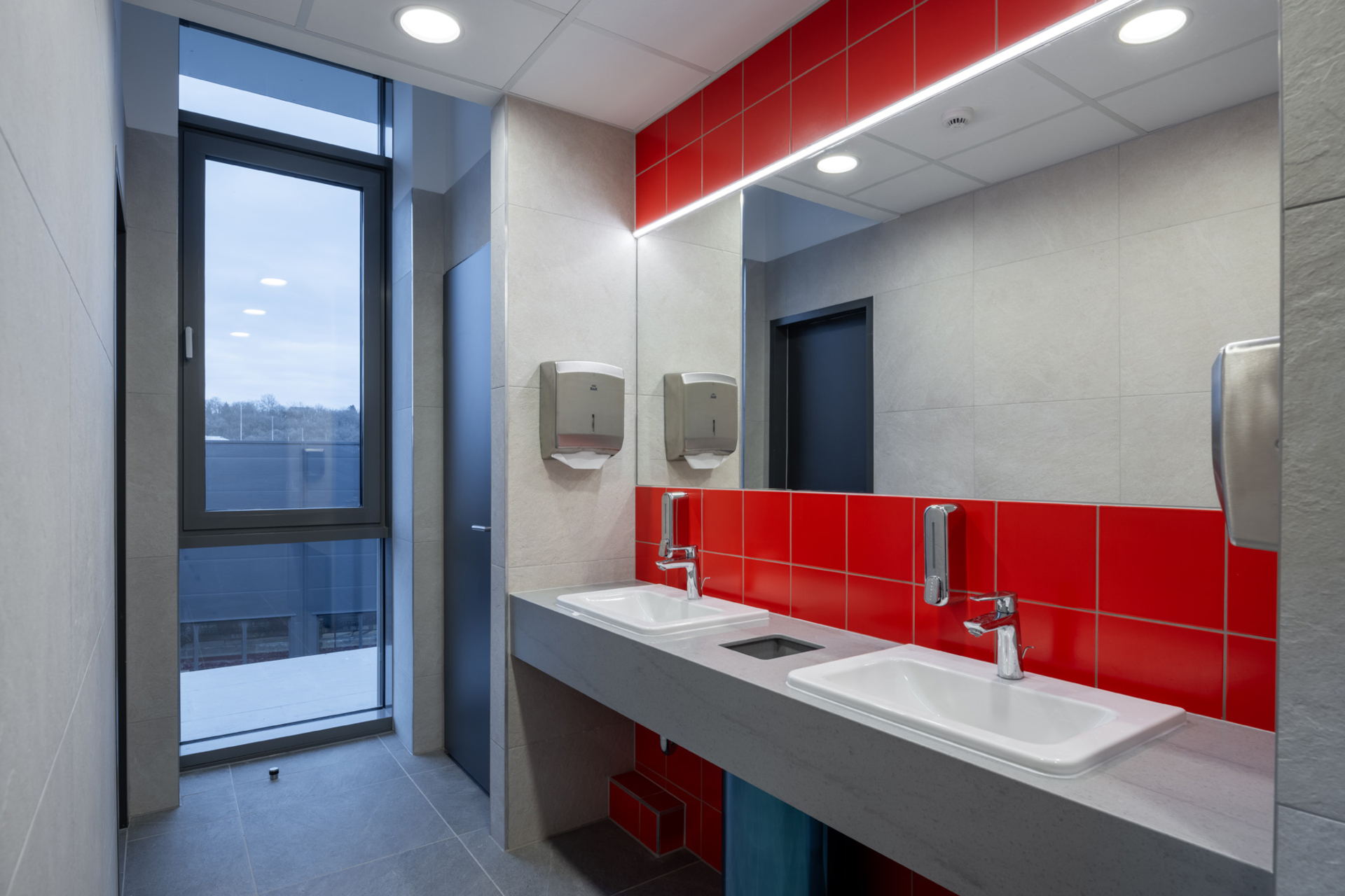 Decor Floor modulyss, Objectflor, Mirage és Capri burkolatok az új Würth székházban
