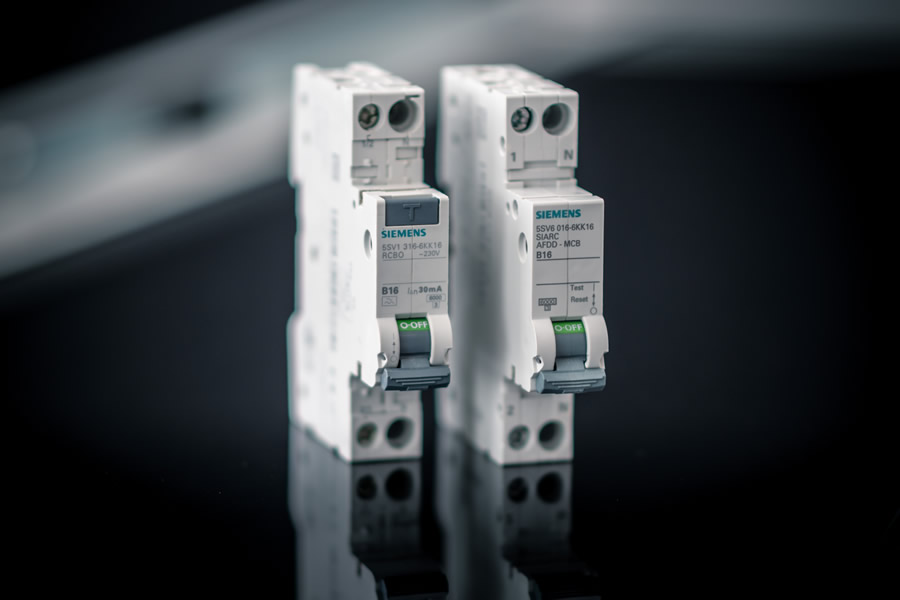 Siemens 5SV6 ívhiba érzékelő (AFDD)