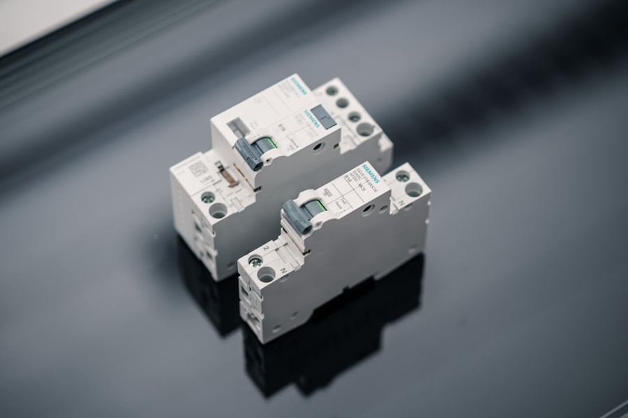 Siemens 5SV6 ívhiba érzékelő (AFDD)