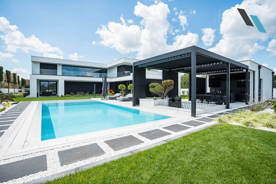 Elegancia és funkcionalitás egy luxusvilla minden részletében – Archishade árnyékolástechnikai megoldások Romániában