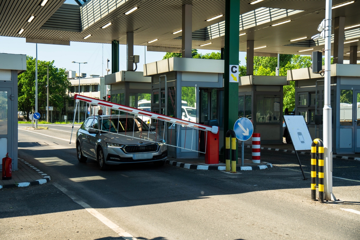 FAAC sorompó – MOL Dunai Finomító, Százhalombatta