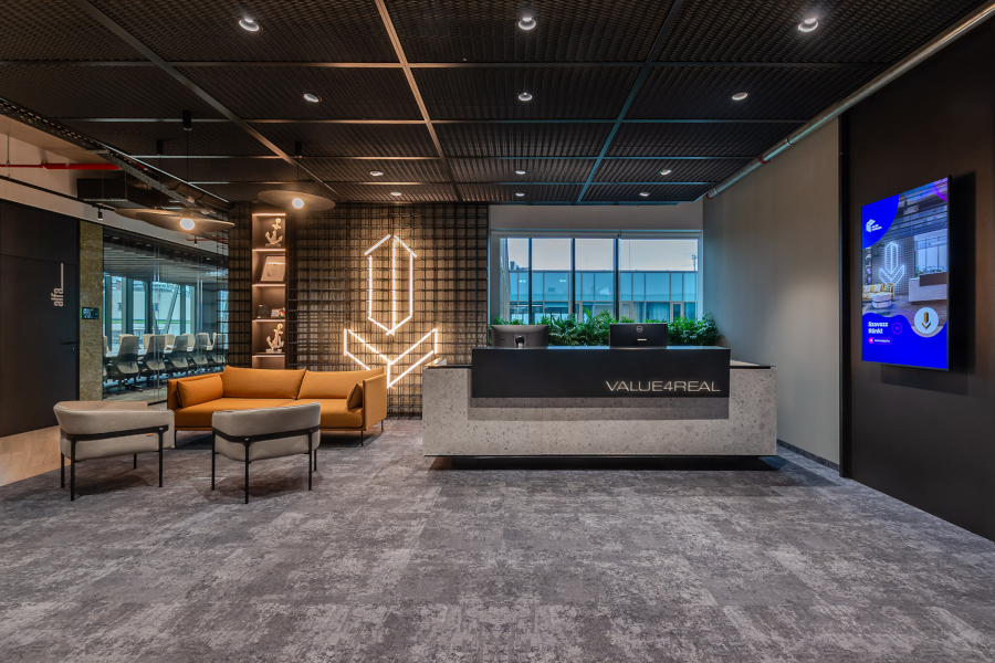 Hogyan formálja a padló a munkahelyi élményt – A Value4Real új irodája