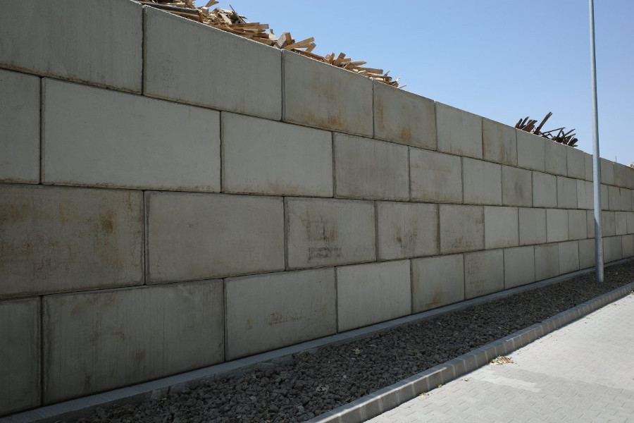 Hulladék raktár építése Lego rendszerű beton blokkal