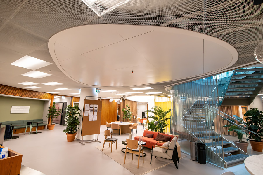 Knauf építőlemezek a Szervita Square Building belső tereiben