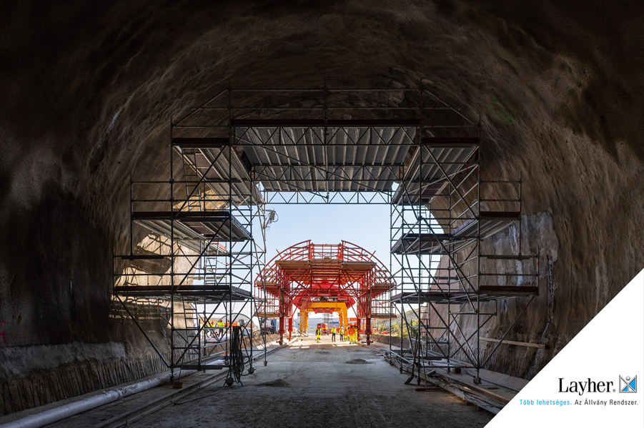 Layher állványkonstrukció segíti Magyarország harmadik leghosszabb alagútjának építési munkáit
