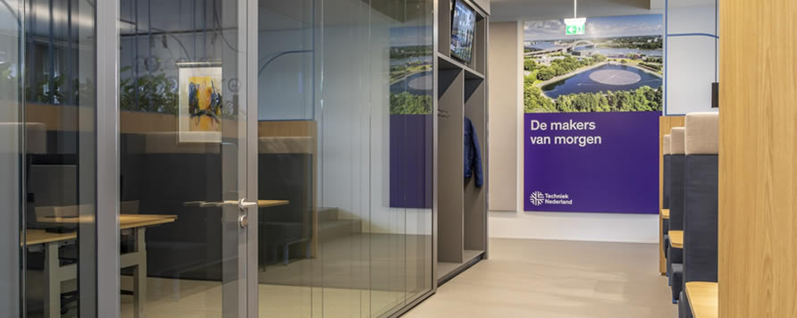 Maars Panorama válaszfalrendszer a Techniek Nederland irodáiban