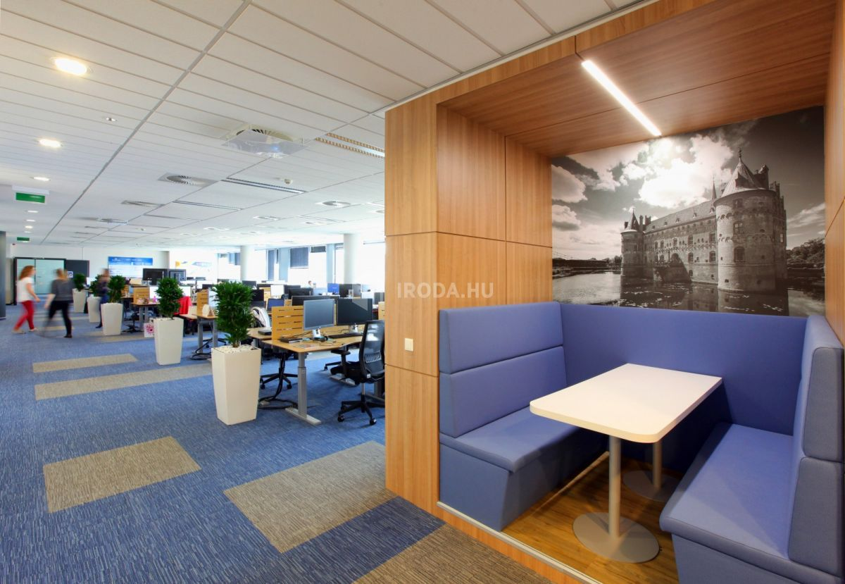 A Decor Floor Kft. szállította a Milliken és Gerflor burkolatokat a Grundfos irodájába