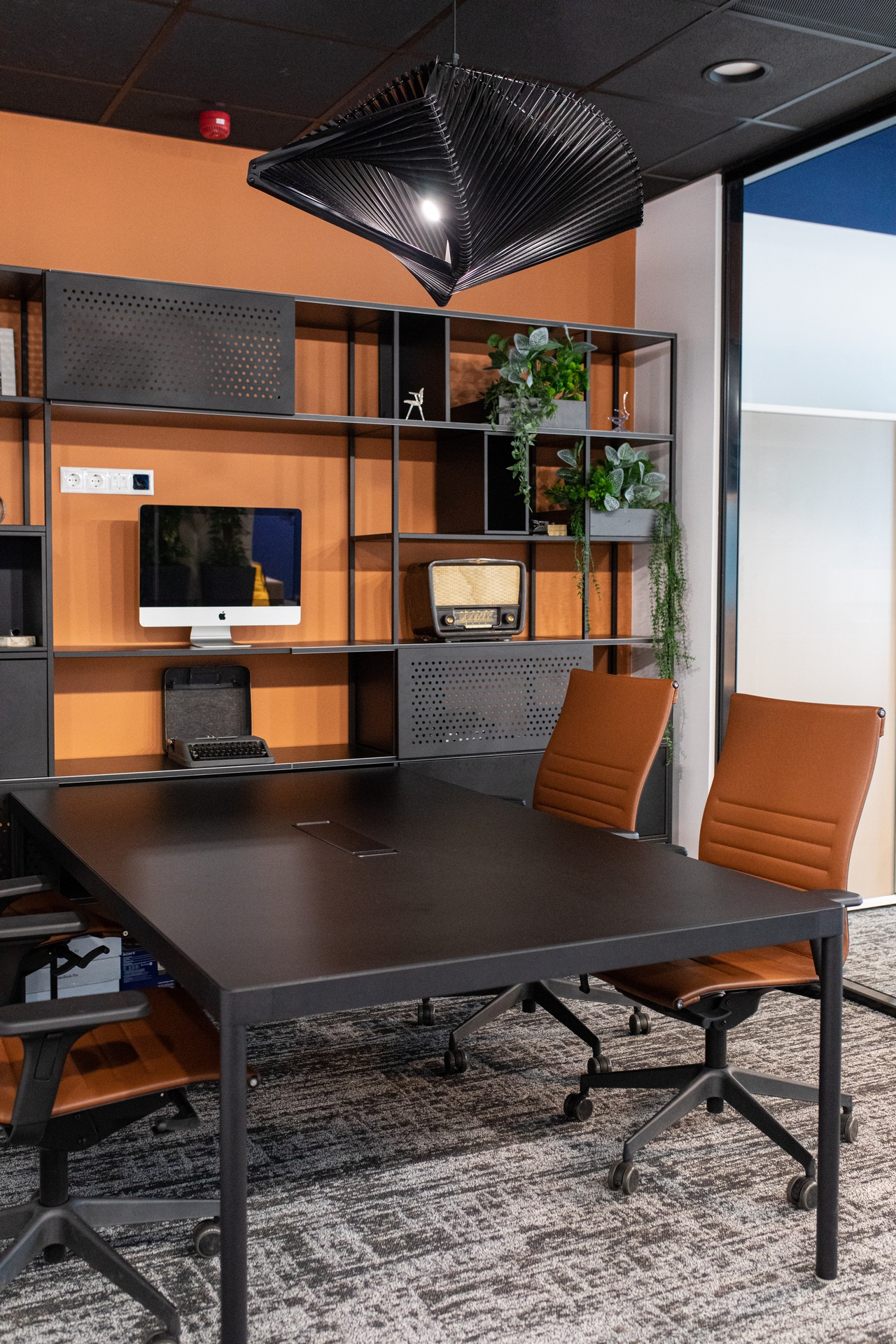 Gerflor és Milliken burkolatok az új Office Line irodában