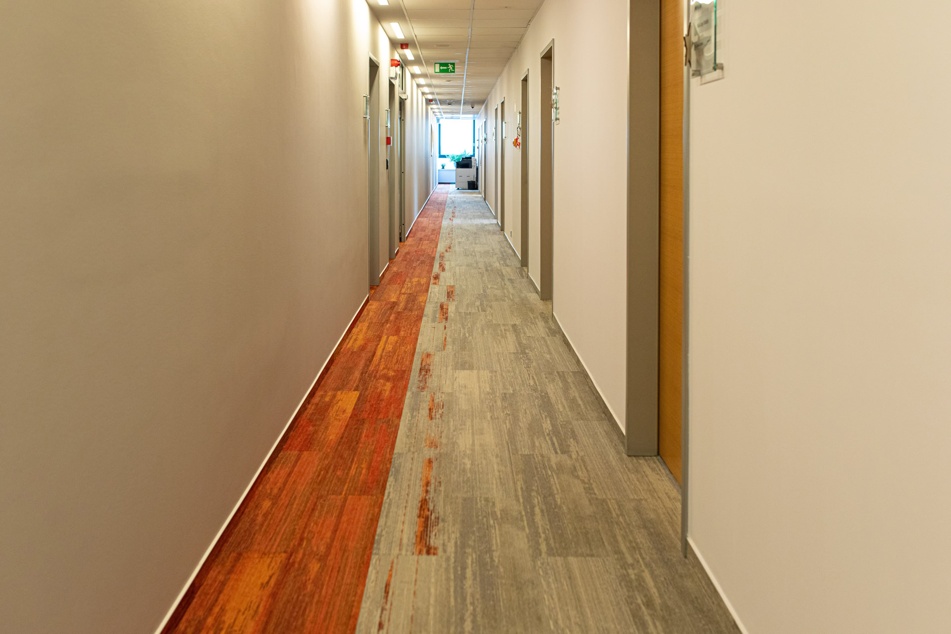 Milliken szőnyegek és Gerflor PVC az MVM új irodájában