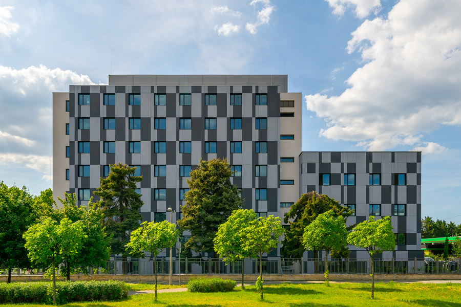 Mozaik Apartmanház, Budapest – egy látványos társasház a Kopasz-gát közvetlen közelében