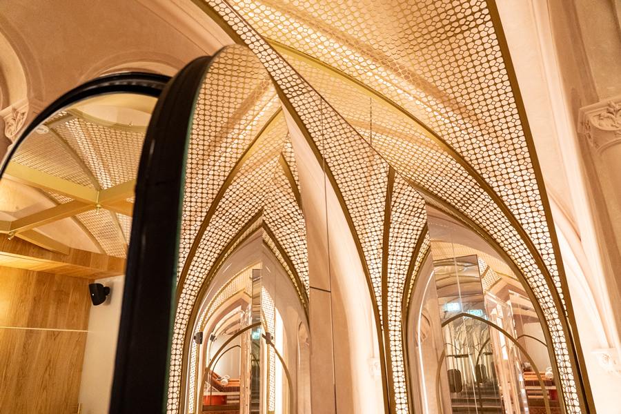 Rákosy-Glass tükördobozok a W Budapest Hotel spa részlegében (Fotó: DVM Group)