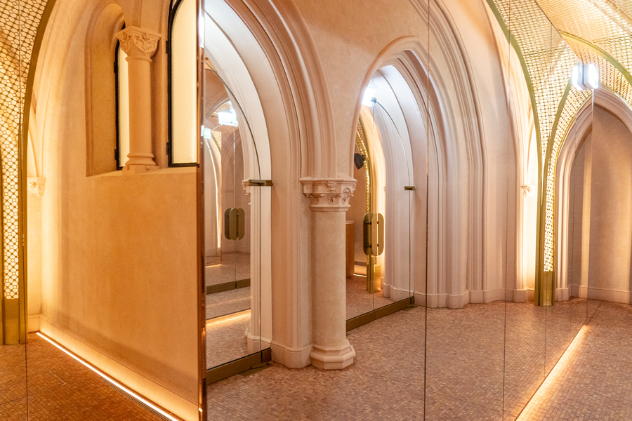 Rákosy-Glass tükördobozok a W Budapest Hotel spa részlegében (Fotó: DVM Group)