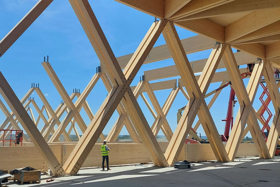 Rotho Blaas - Az EXPO 2027 Belgrád előregyártott fa pavilonja építés közben