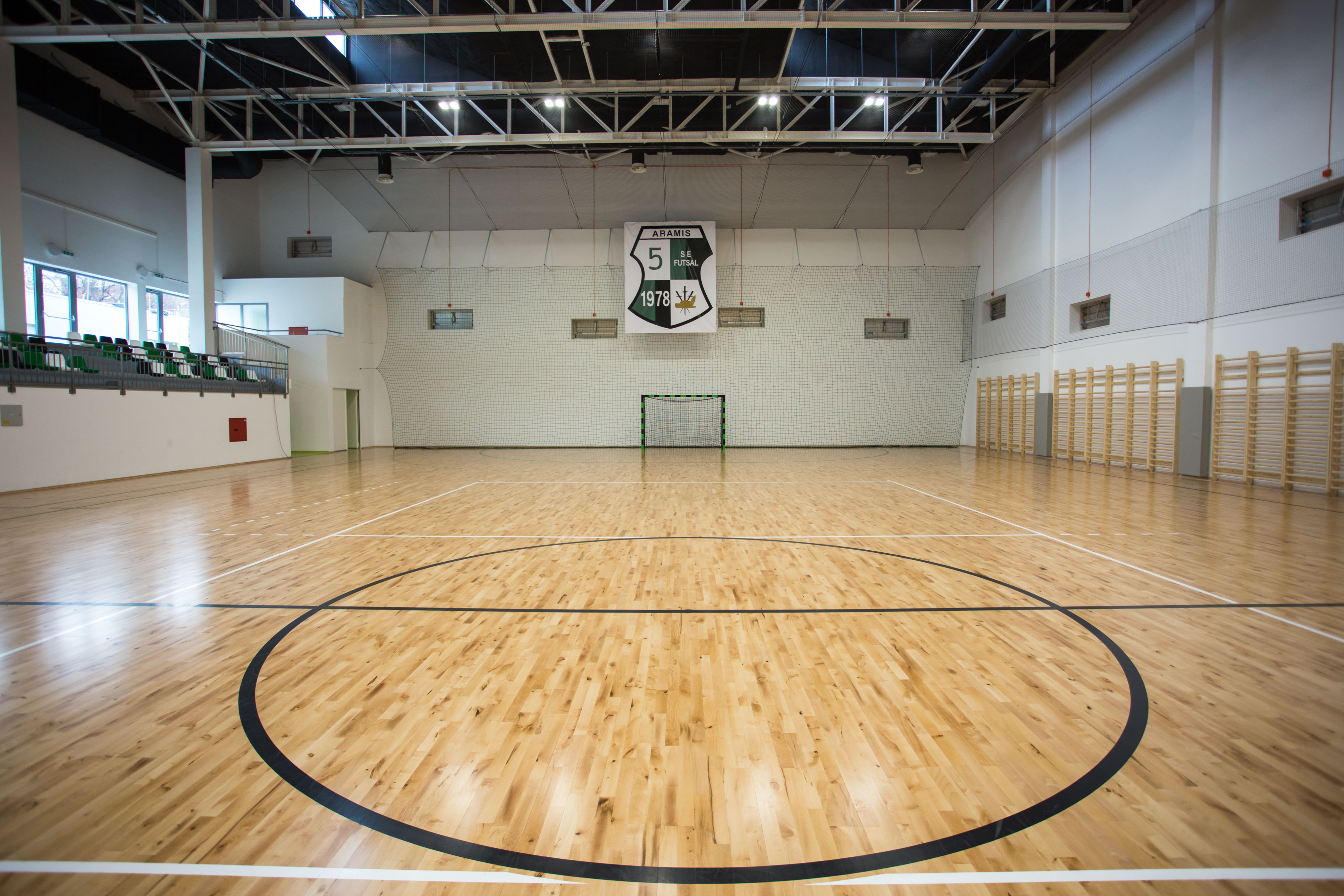 Sport Floor Kft. által forgalmazott termékek az Illyés-Aramis Futsal Sportcsarnokban