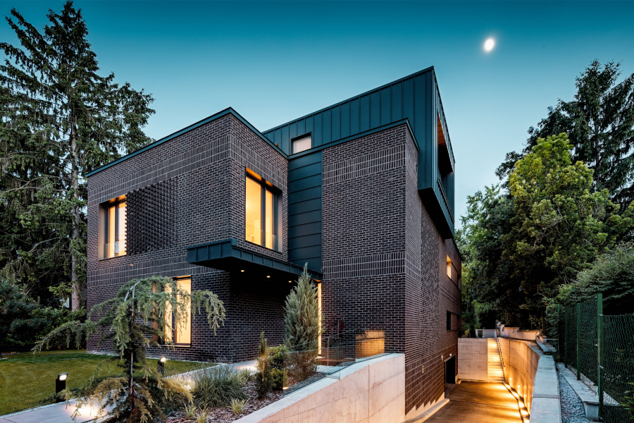 Virányos – kétlakásos villaépület Budapesten PREFALZ síklemez fedéssel