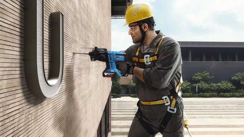 Bosch GBH 180-LI Professional akkus fúrókalapács