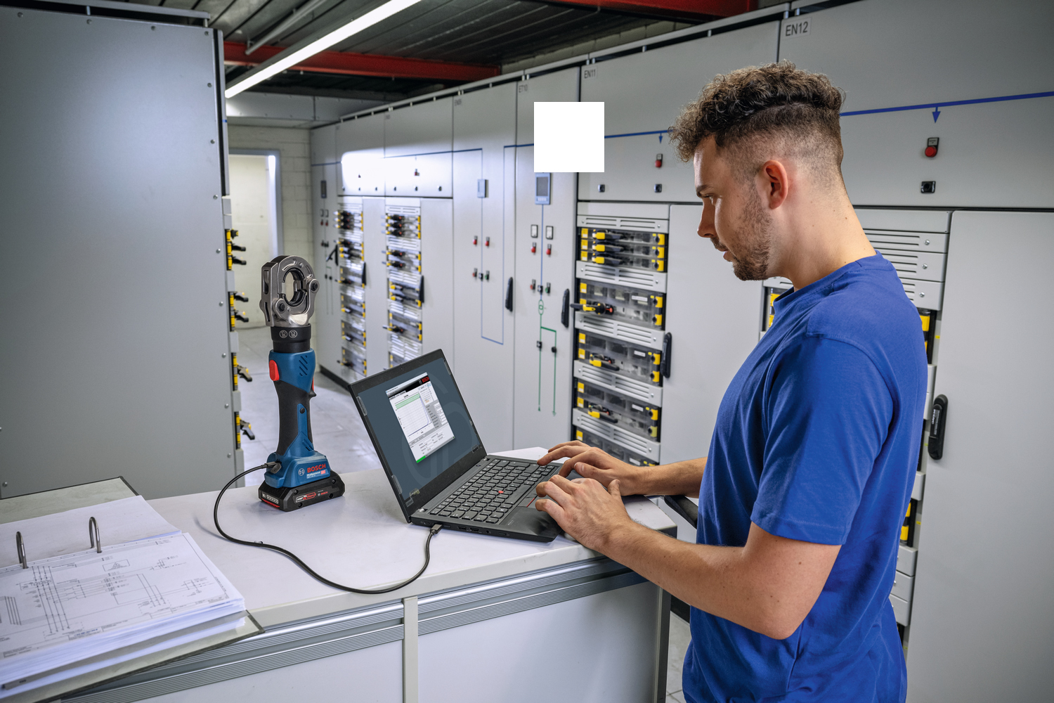 Bosch GPH 18V-60 Professional akkus hidraulikus krimpelő