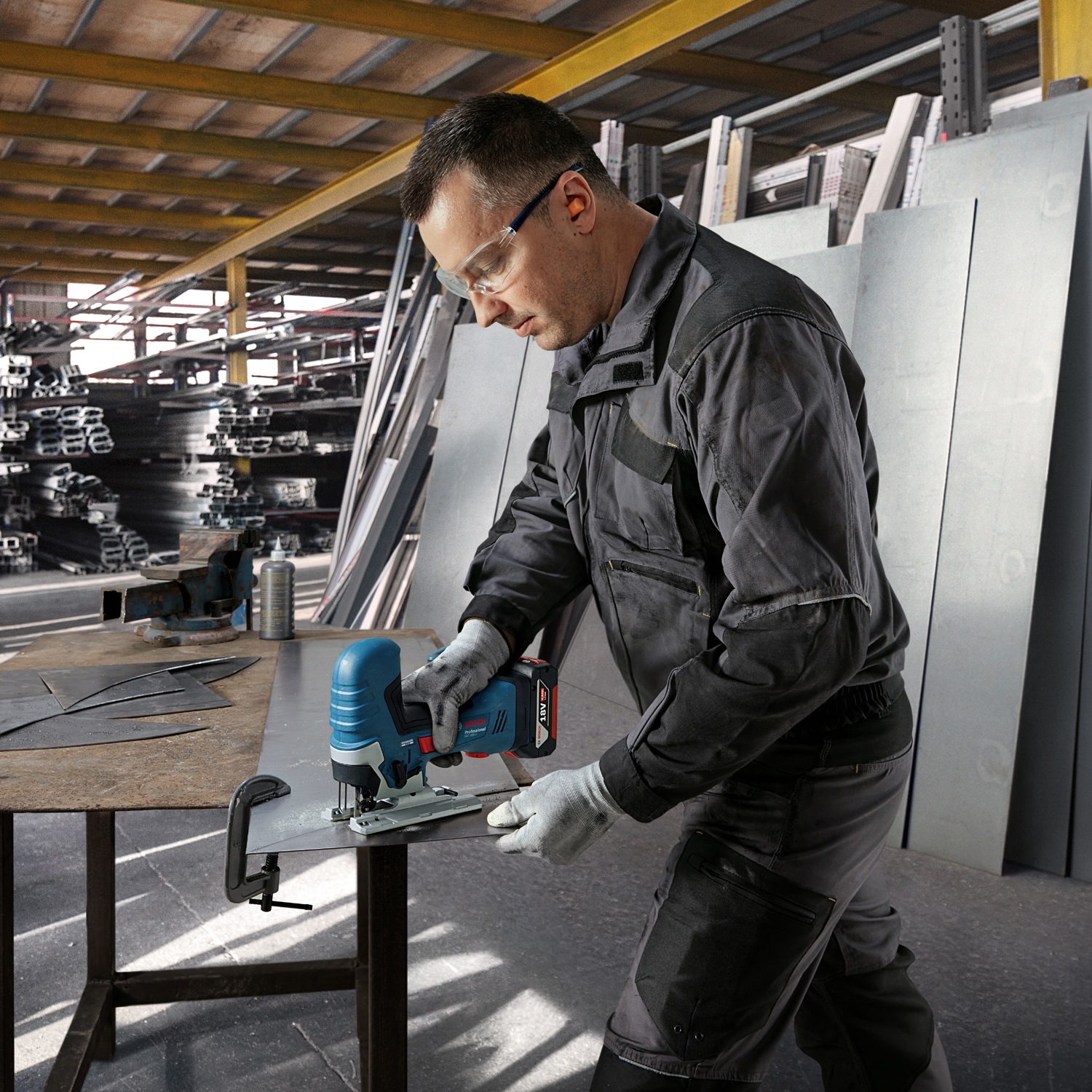 Bosch GST 185-LI Professional akkus szúrófűrész - asztalos markolat