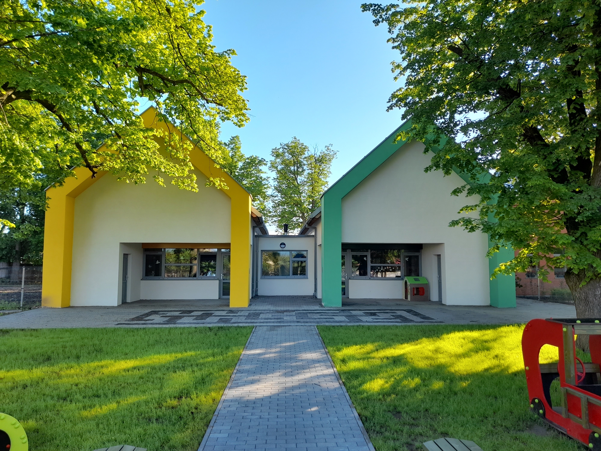 Év háza 2021 - Szél Norbert: Óvoda-Bölcsőde, Sajószentpéter - MEVA Támogatói Különdíj