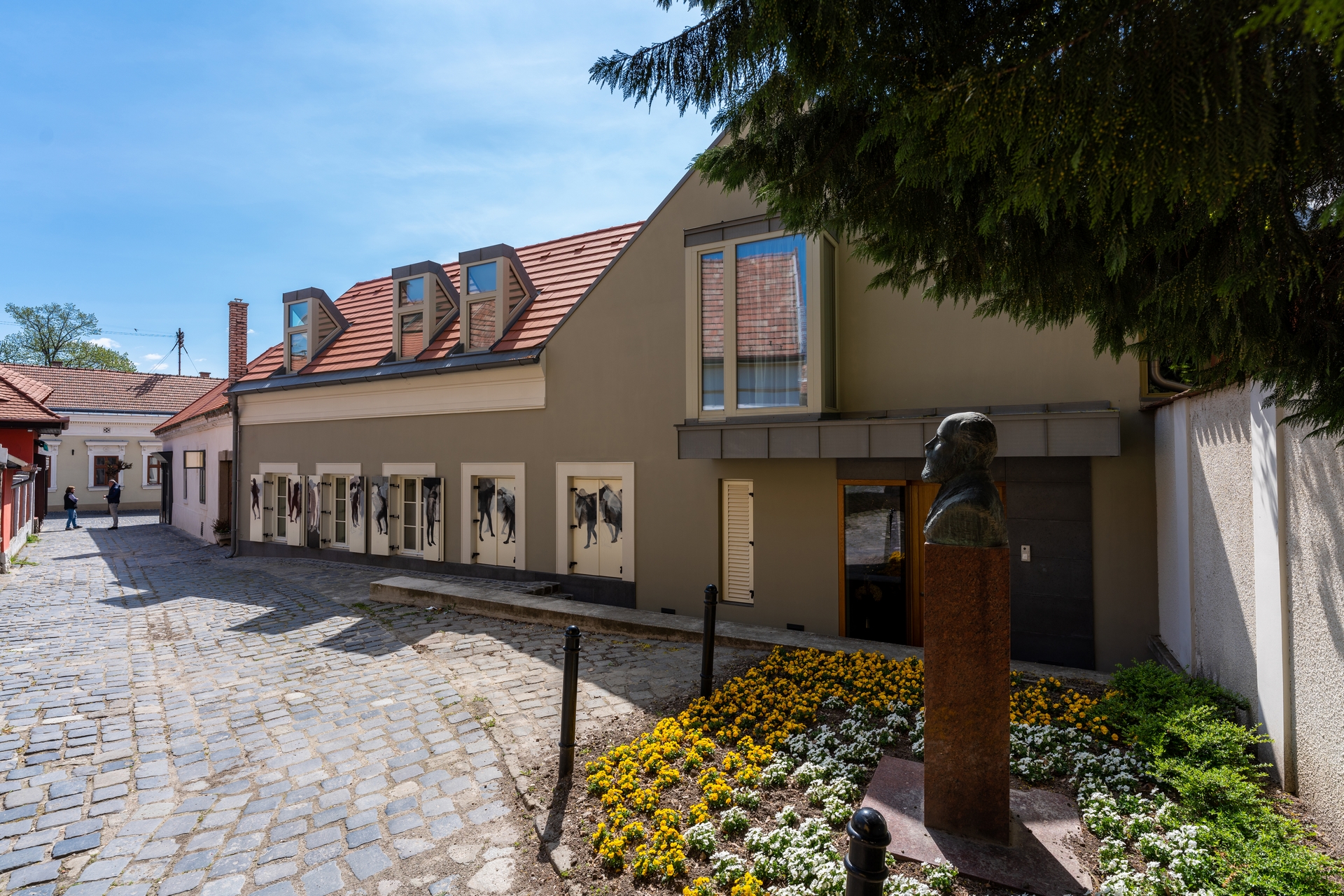 Év háza 2021 - Kocsis Barnabás, Kocsis Gáspár: többlakásos társasház, Szentendre - Terrán Támogatói Különdíj