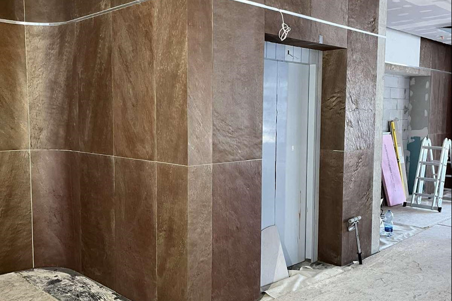 Slate Design kőfurnér homlokzatburkolat beépítéssel