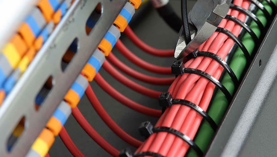 Shrinktech™ kábelkötegelők és rögzítők